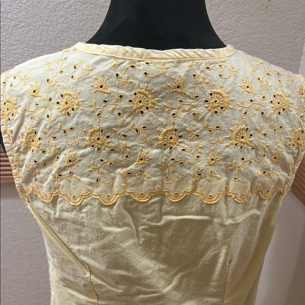 Basic Edition Size S Yellow Eyelet Sleeveless Top!! - Picture 6 of 7